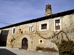 Guided tour of the village of Santa Cilia 